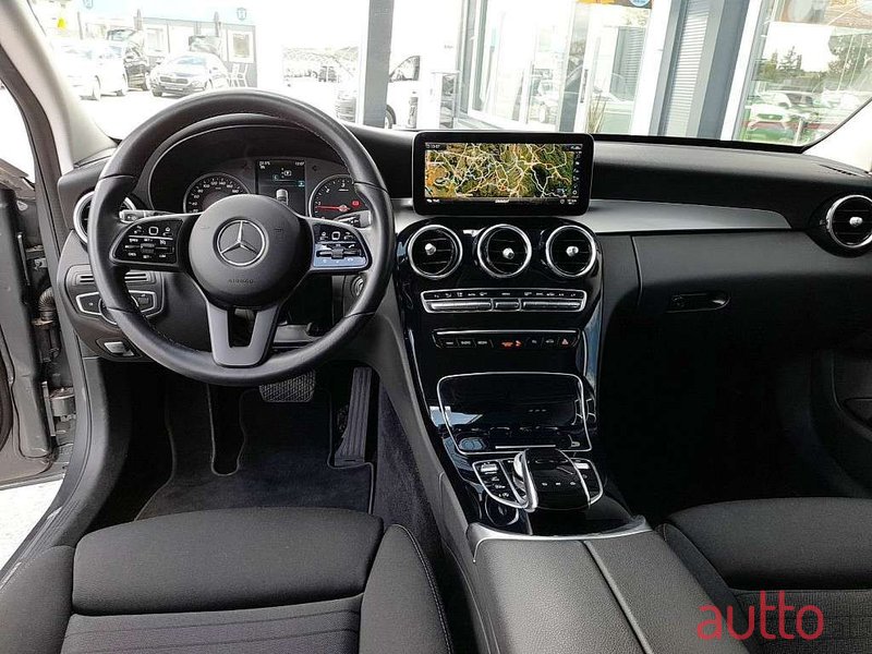 2020' Mercedes-Benz C-Klasse photo #3