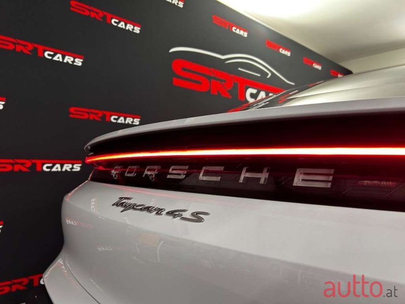 2020' Porsche Taycan photo #6