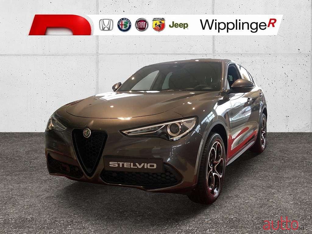 2022' Alfa Romeo Stelvio photo #1