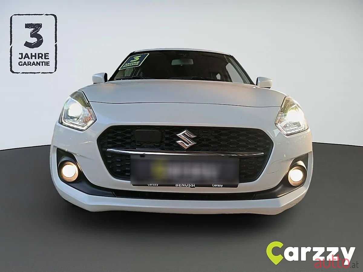 2021' Suzuki Swift photo #2