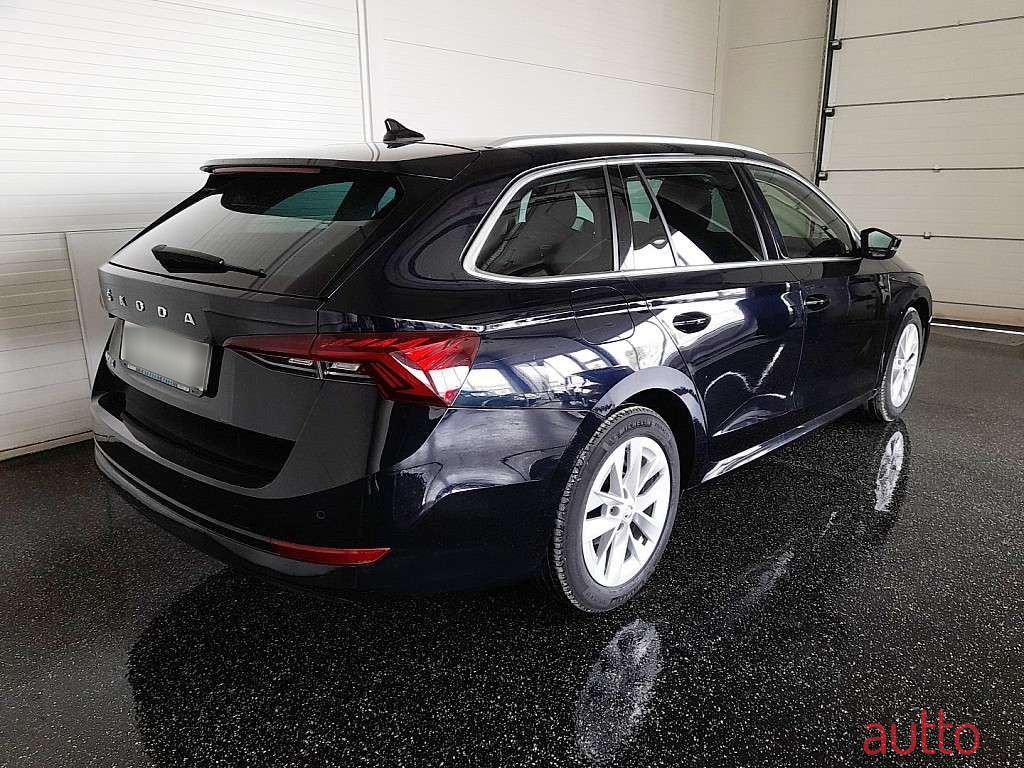 2020' Skoda Octavia photo #1