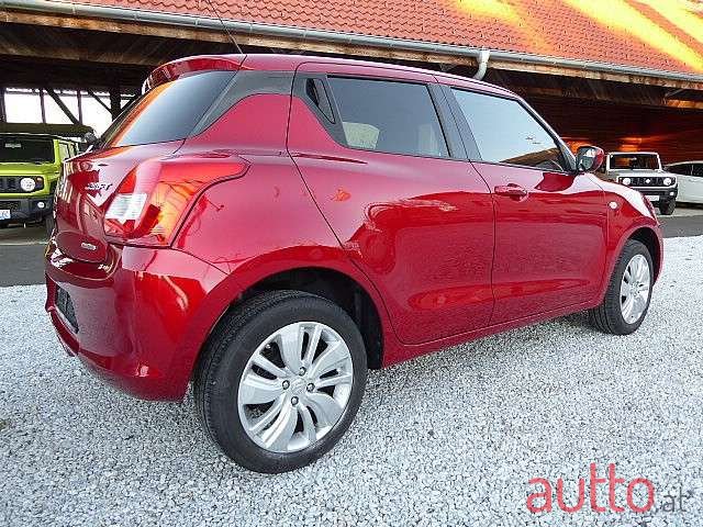 2017' Suzuki Swift photo #4