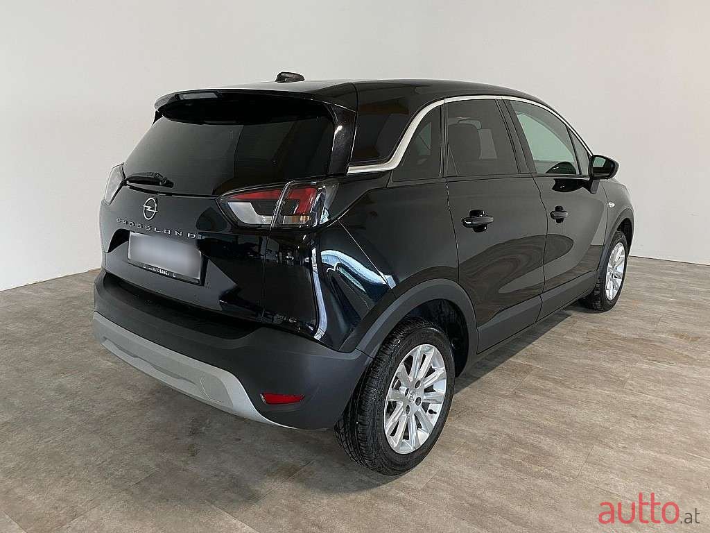 2022' Opel Crossland photo #3