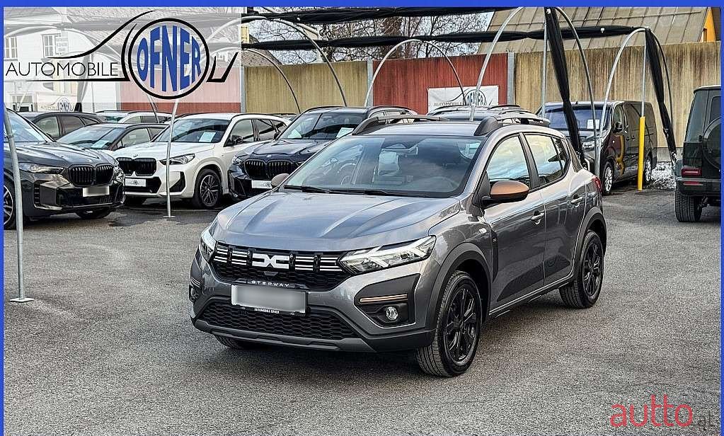2024' Dacia Sandero photo #1