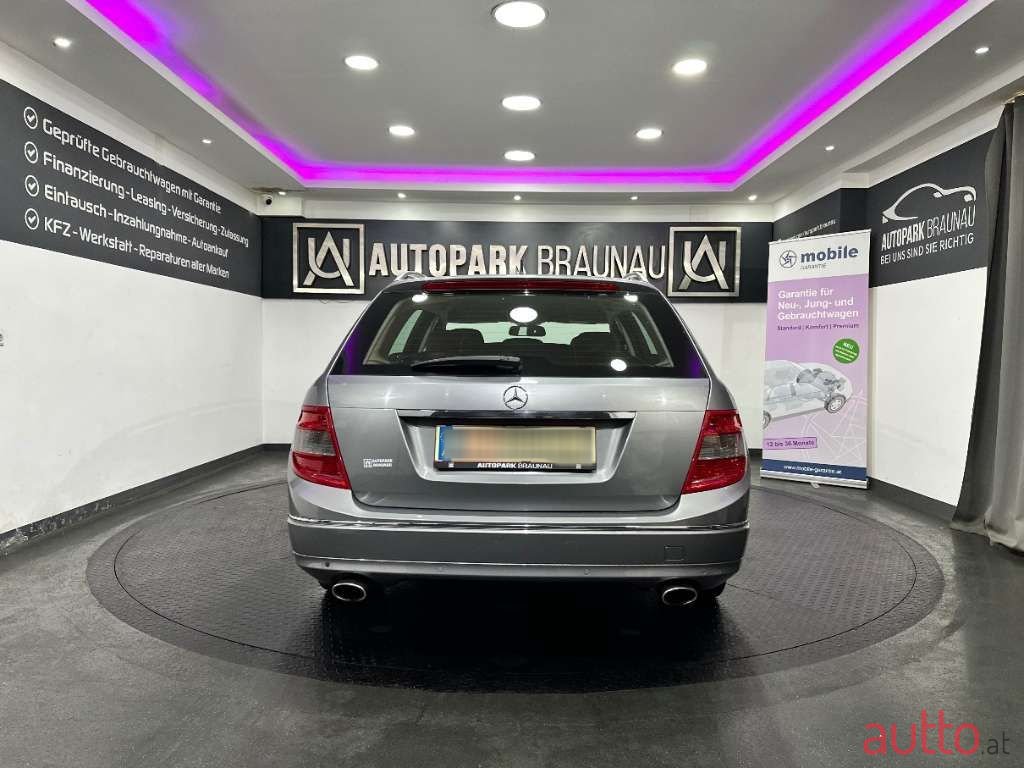 2008' Mercedes-Benz C-Klasse photo #4