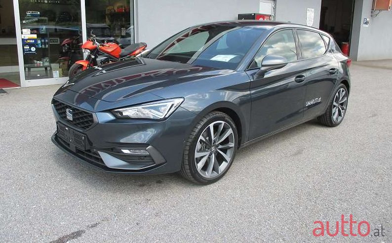 2020' SEAT Leon photo #1