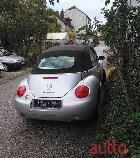 2004' Volkswagen Beetle photo #2