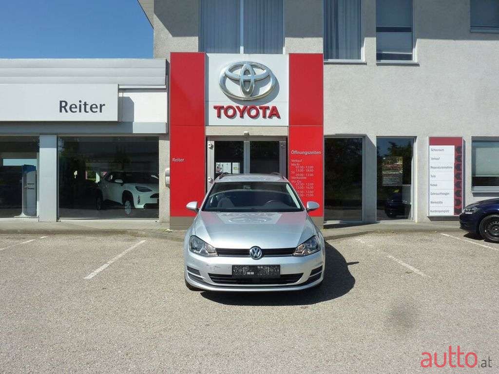 2016' Volkswagen Golf photo #1