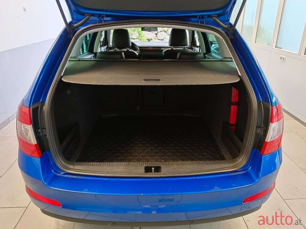 2016' Skoda Octavia photo #2