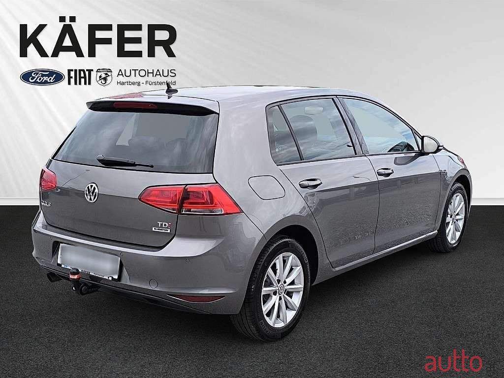 2015' Volkswagen Golf photo #6