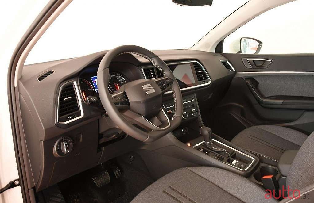 2022' SEAT Ateca photo #5