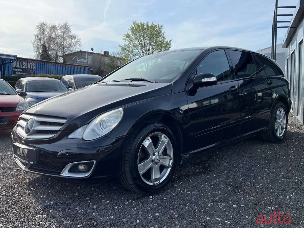 2007' Mercedes-Benz R-Klasse photo #2