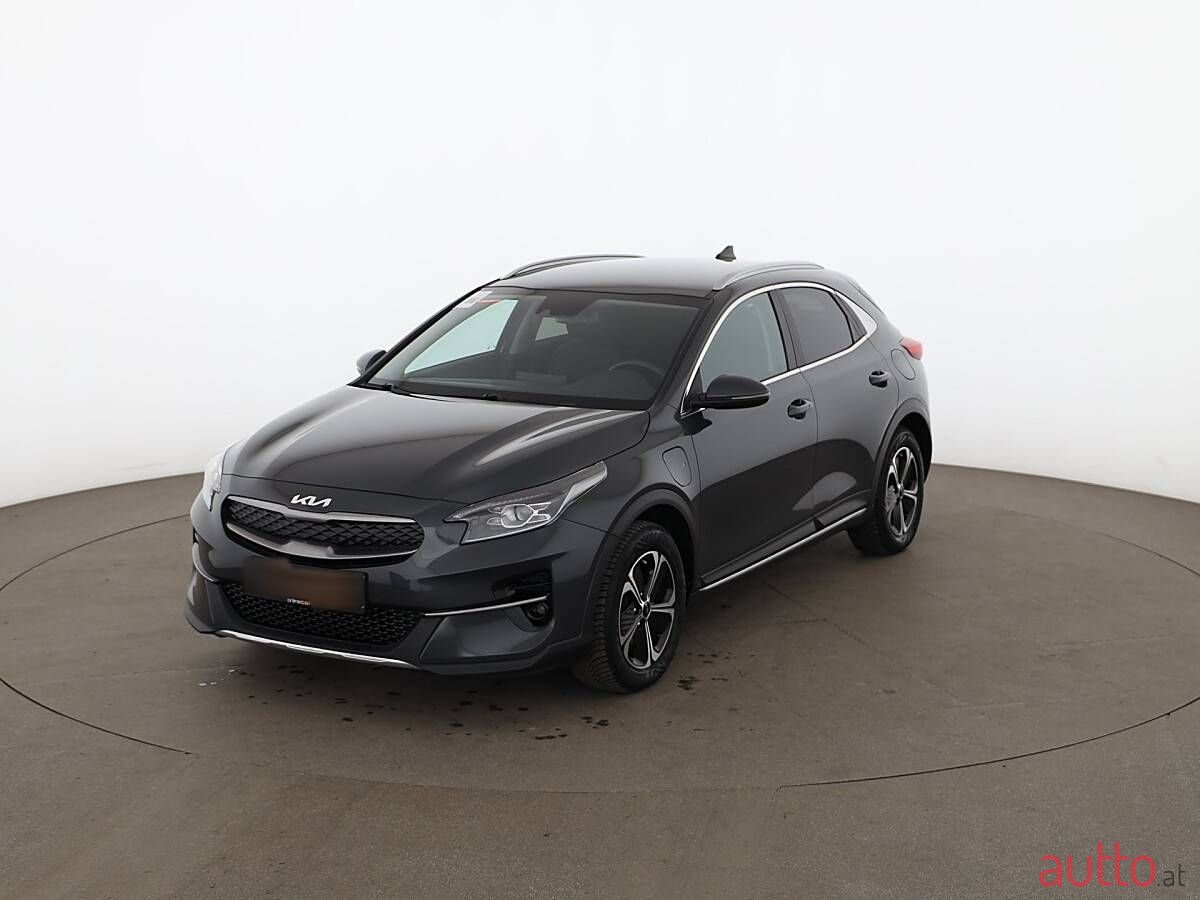 2022' Kia XCeed photo #2