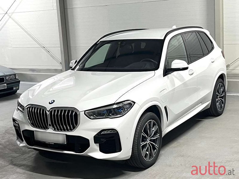 2020' BMW X5 photo #1