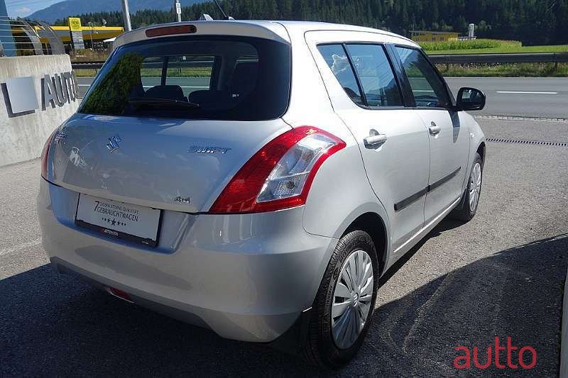 2014' Suzuki Swift photo #3