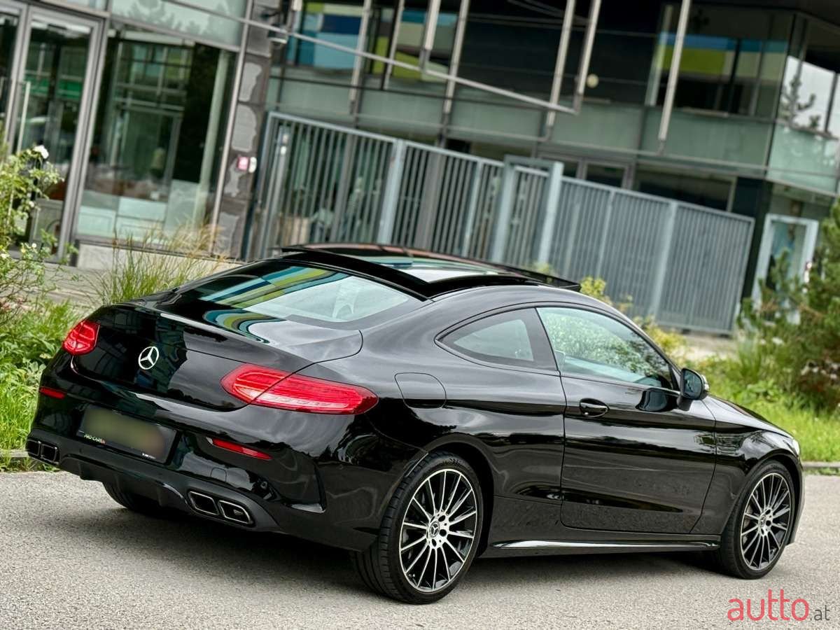 2017' Mercedes-Benz C-Klasse photo #4