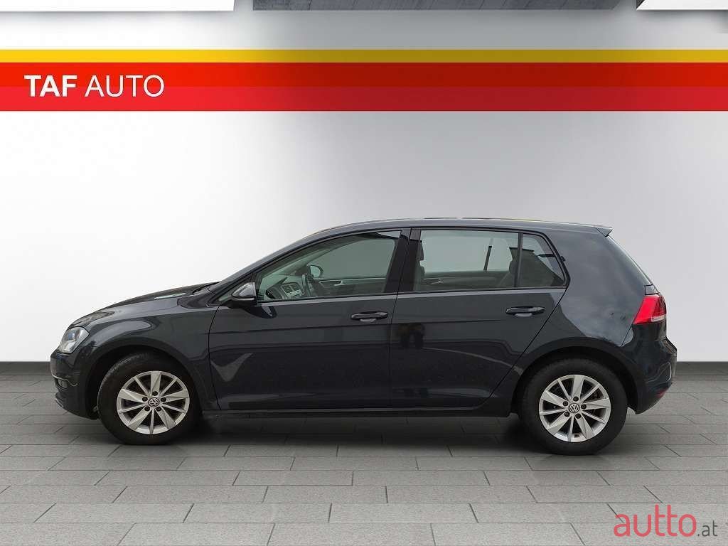 2016' Volkswagen Golf photo #4