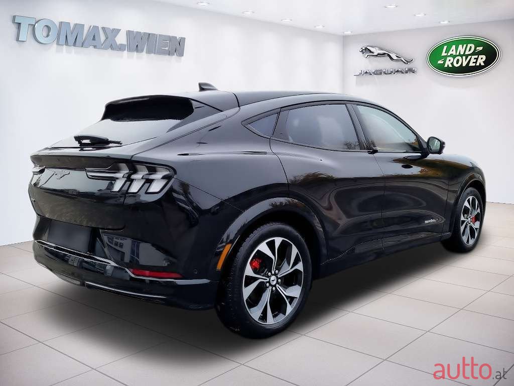 2021' Ford Mustang Mach-E photo #5