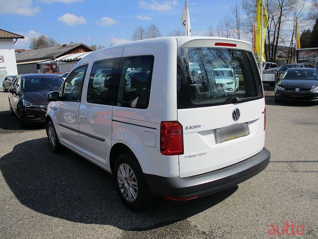 2016' Volkswagen Caddy photo #1