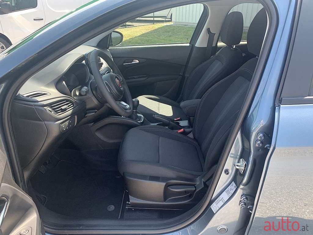 2022' Fiat Tipo photo #4