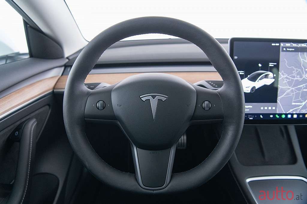 2022' Tesla Model 3 photo #5