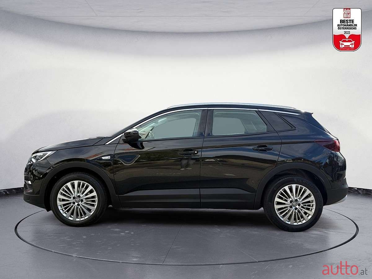 2020' Opel Grandland X photo #4