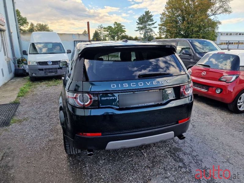 2016' Land Rover Discovery Sport photo #4