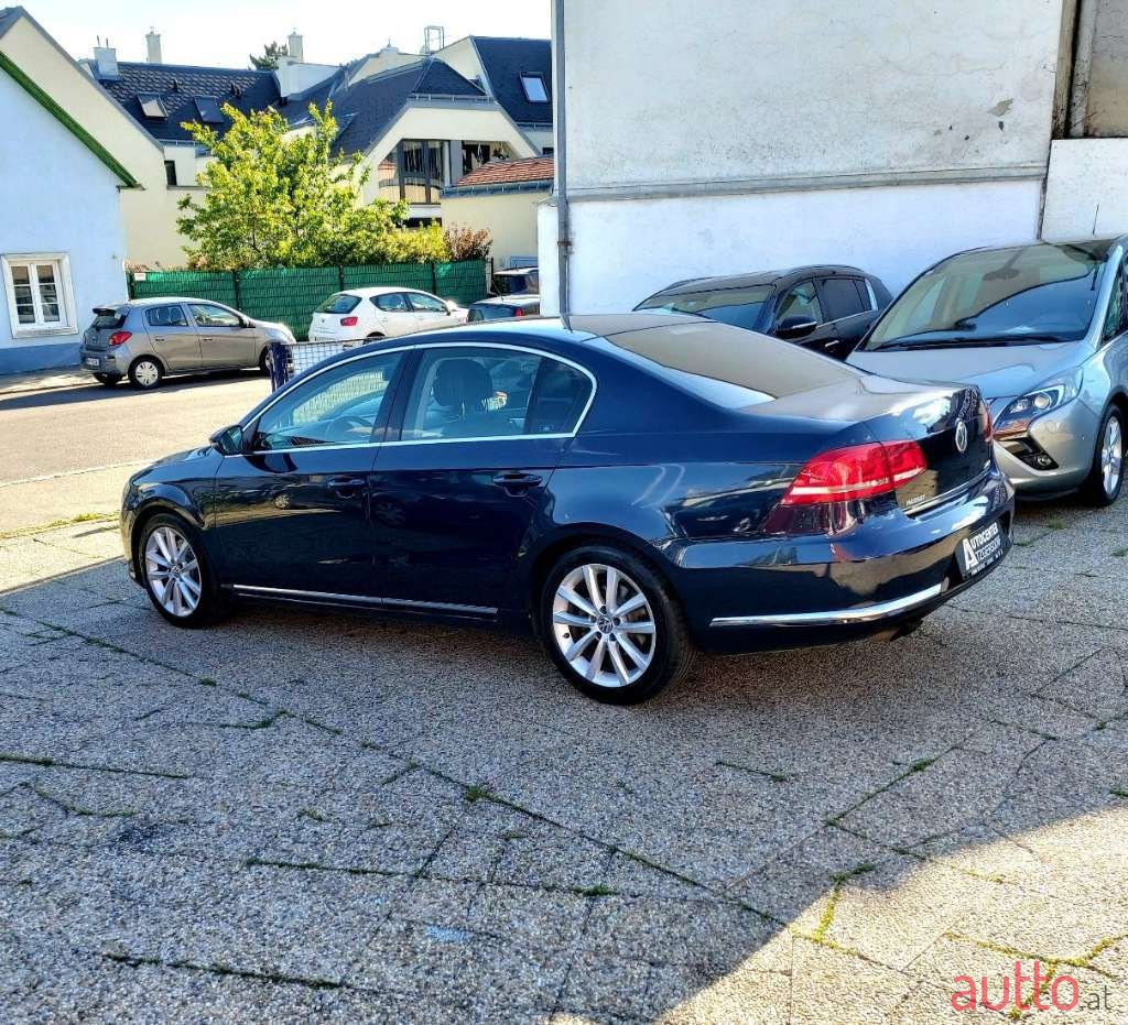 2012' Volkswagen Passat photo #3