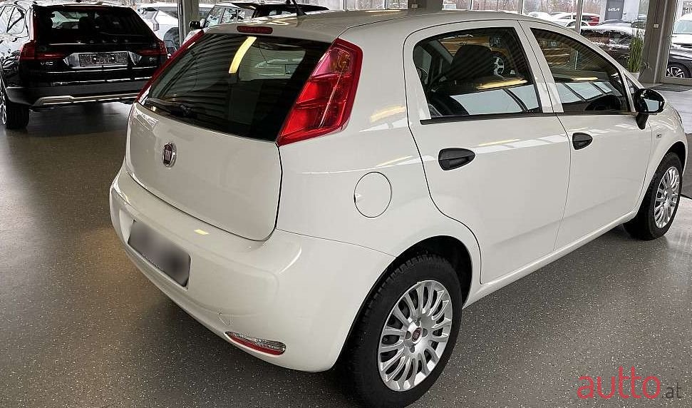 2017' Fiat Punto photo #4