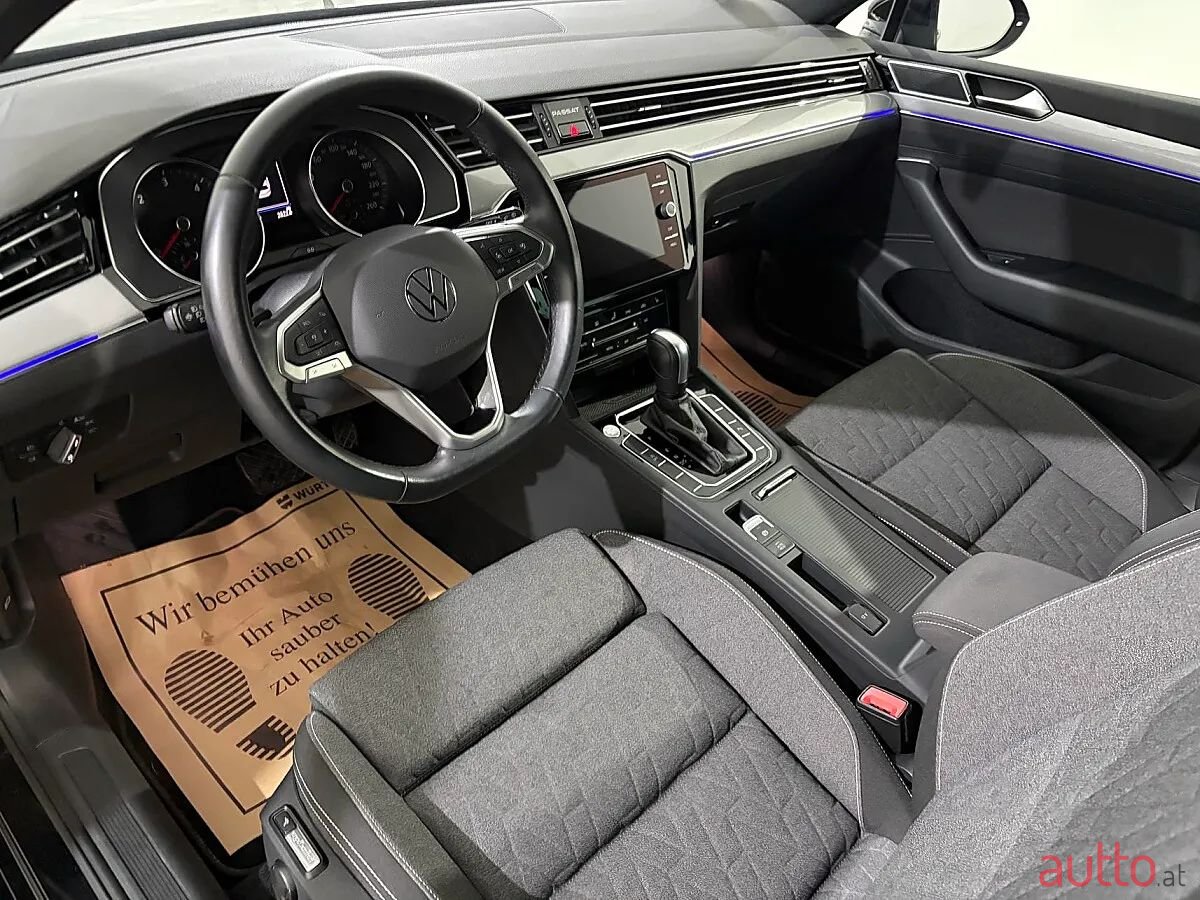 2023' Volkswagen Passat photo #6