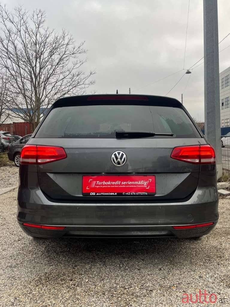 2017' Volkswagen Passat photo #5