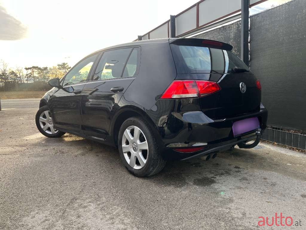 2013' Volkswagen Golf photo #4