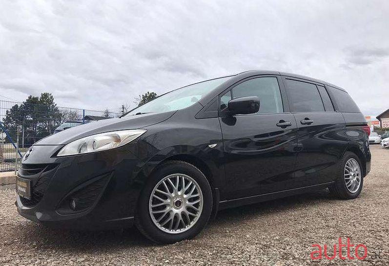 2013' Mazda Mazda5 photo #1
