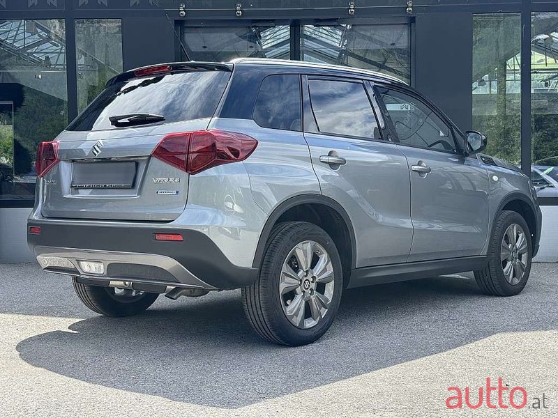 2022' Suzuki Vitara photo #3