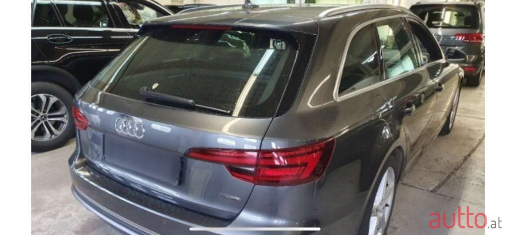 2019' Audi A4 photo #3