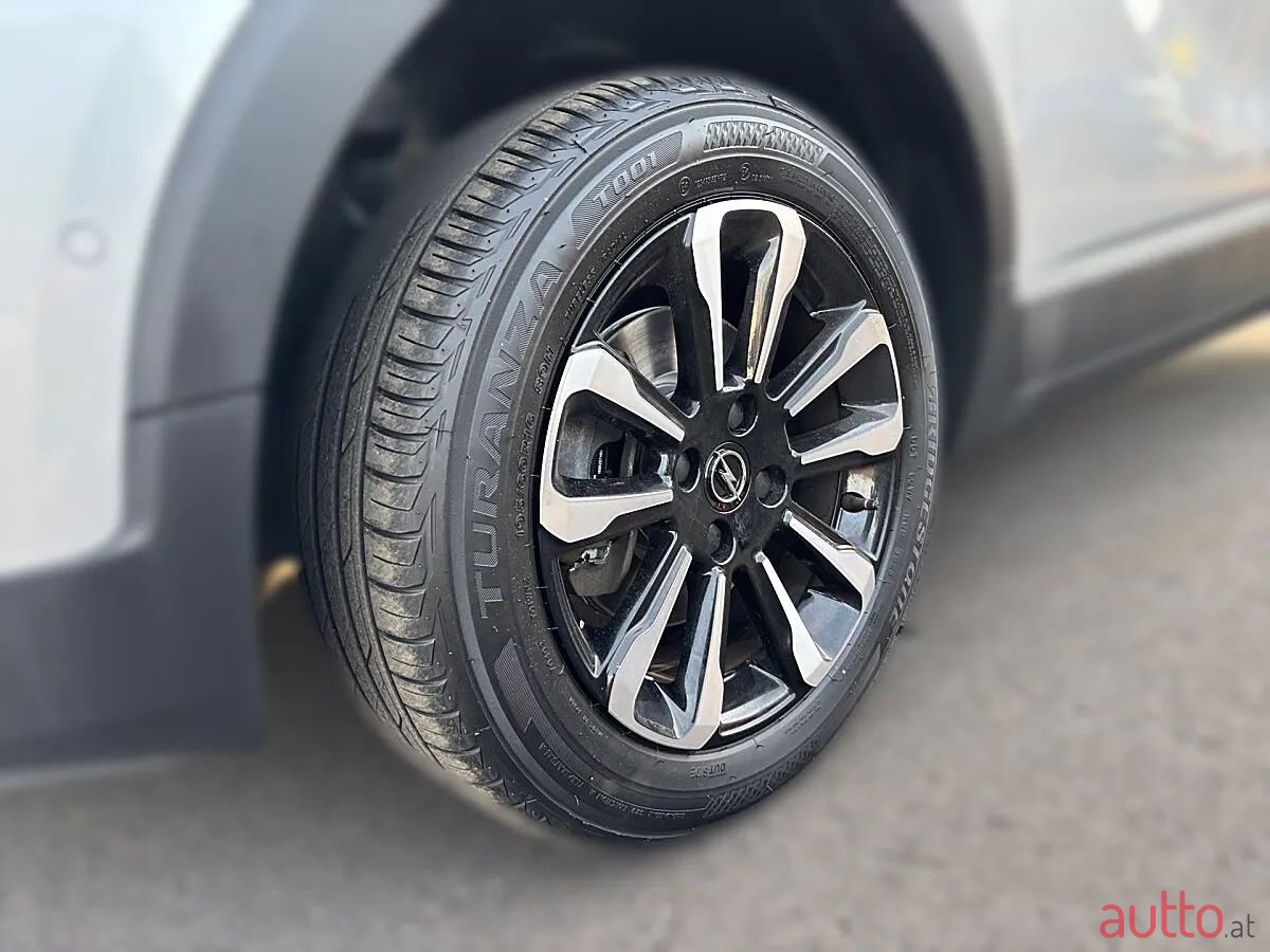 2023' Opel Crossland photo #4