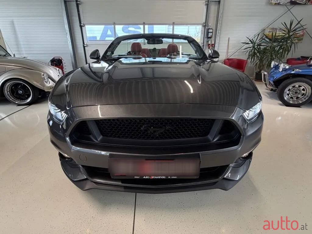 2017' Ford Mustang photo #5