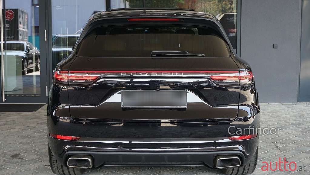 2018' Porsche Cayenne photo #4