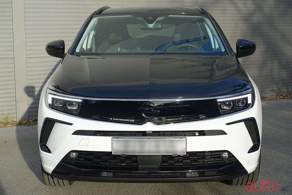 2023' Opel Grandland X photo #2