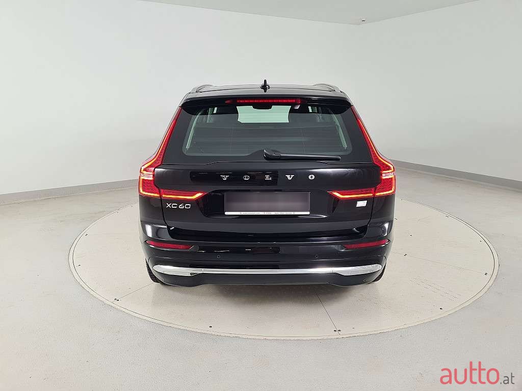 2021' Volvo XC60 photo #5