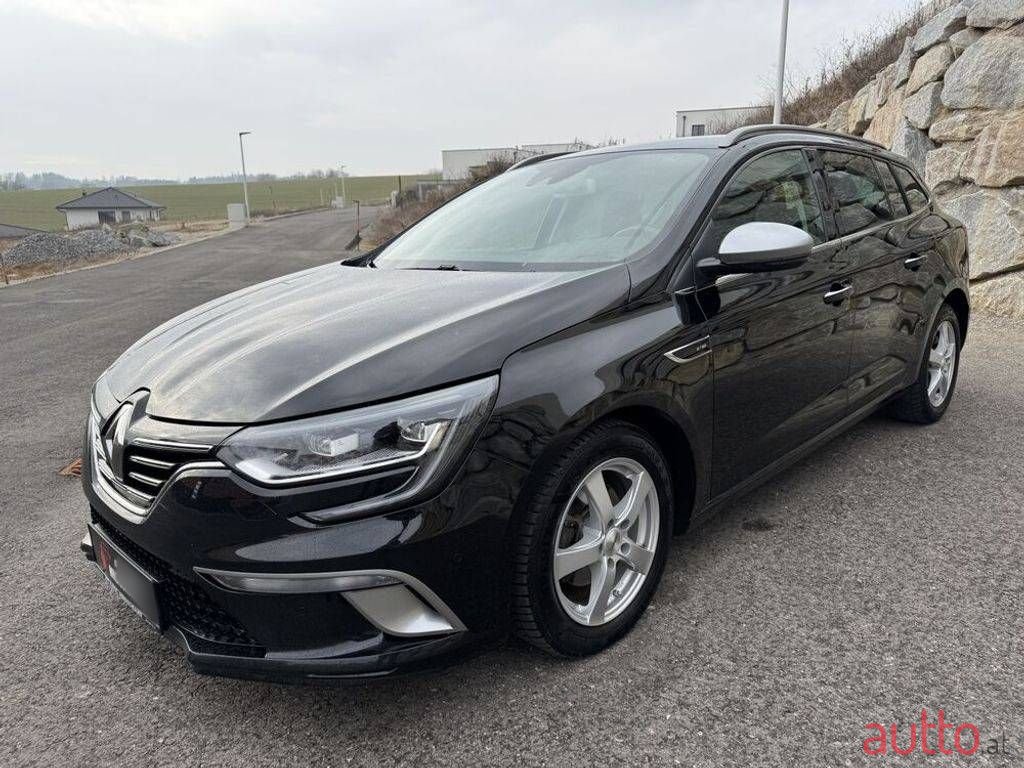 2019' Renault Megane photo #6