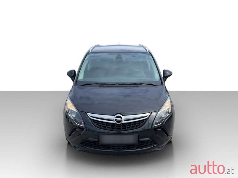 2012' Opel Zafira photo #3