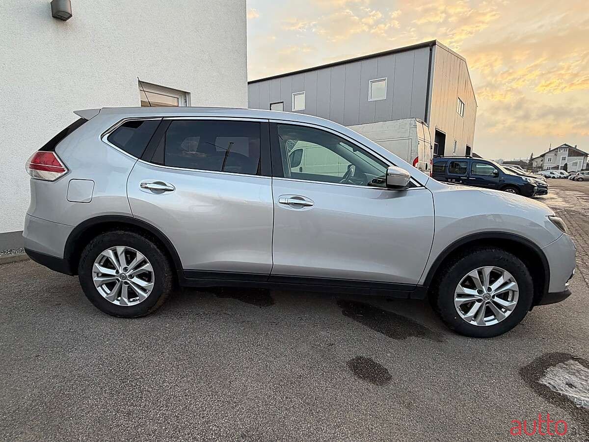 2015' Nissan X-Trail photo #3