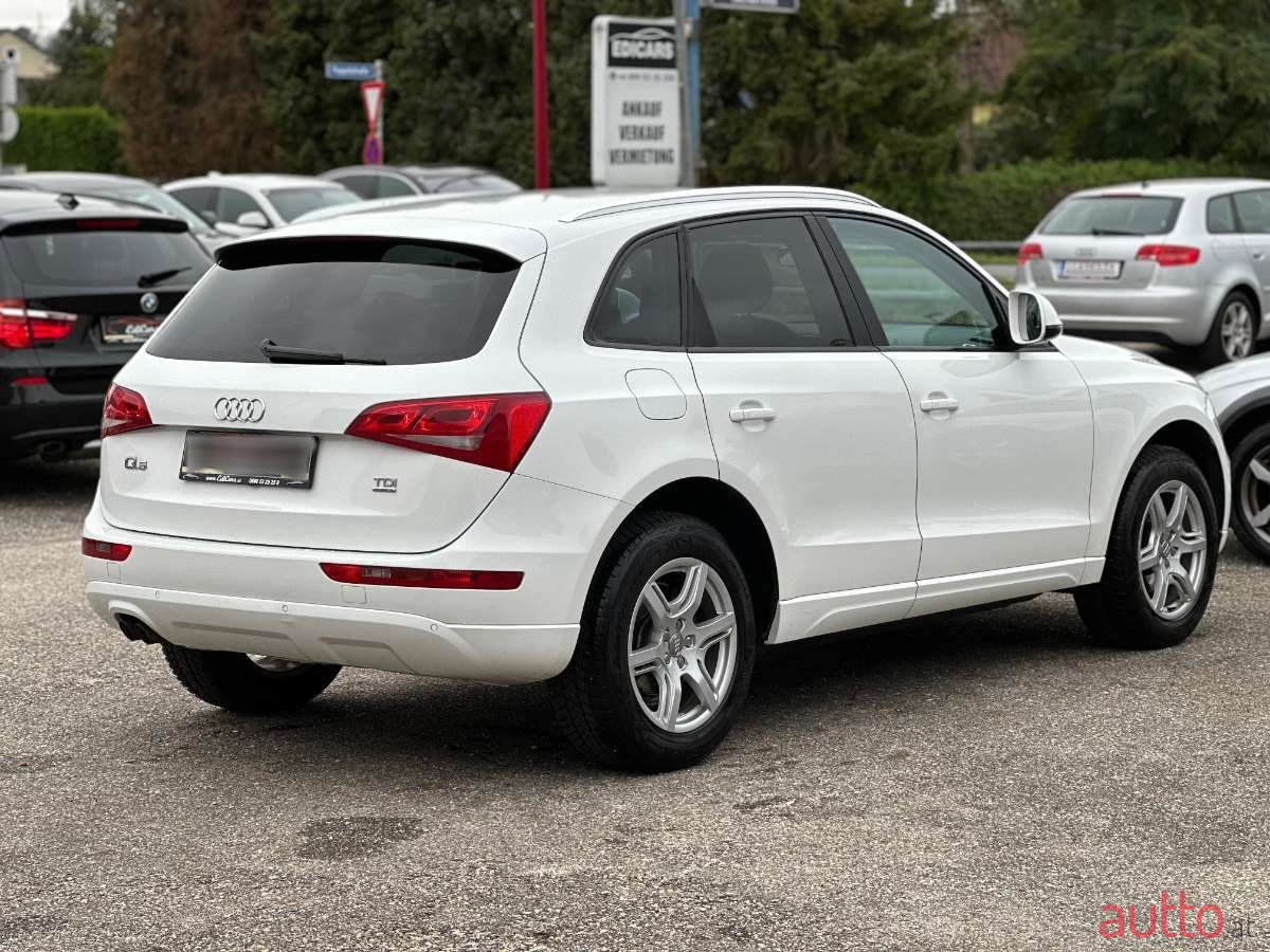 2010' Audi Q5 photo #5