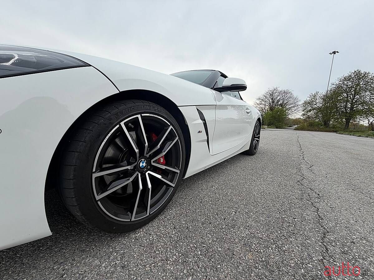 2023' BMW Z4 photo #2