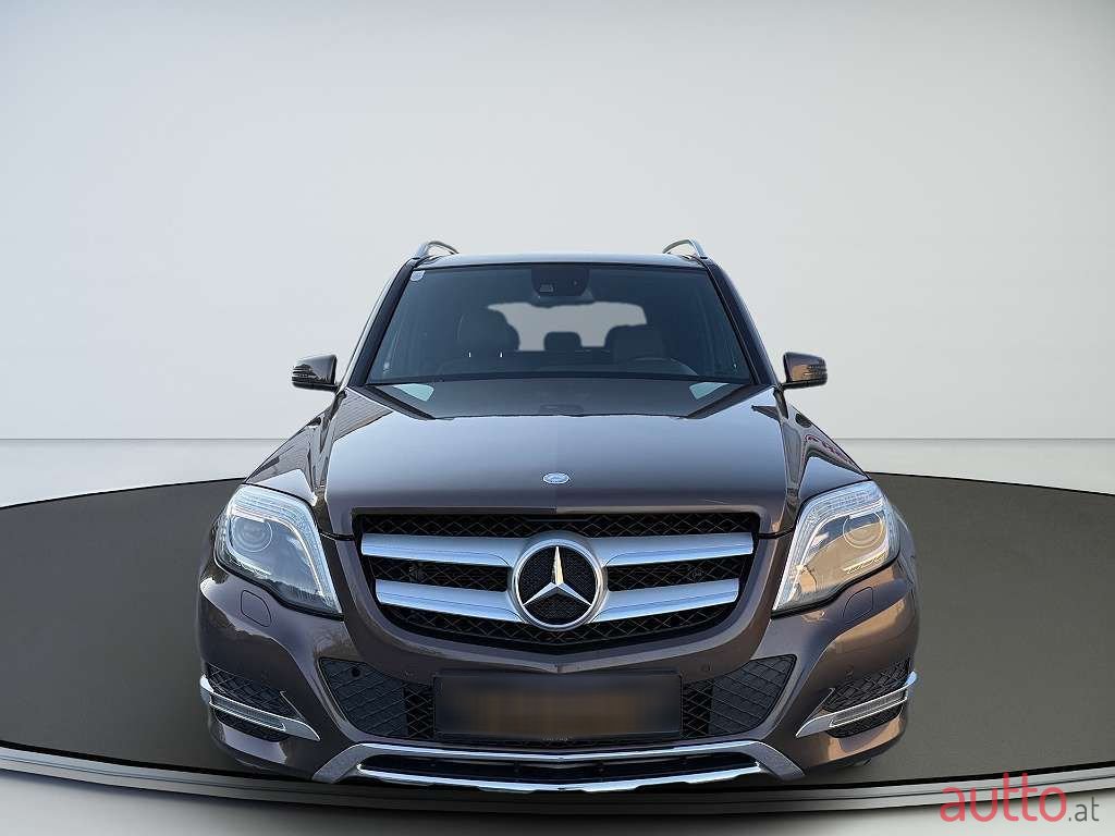 2014' Mercedes-Benz Glk-Klasse photo #2
