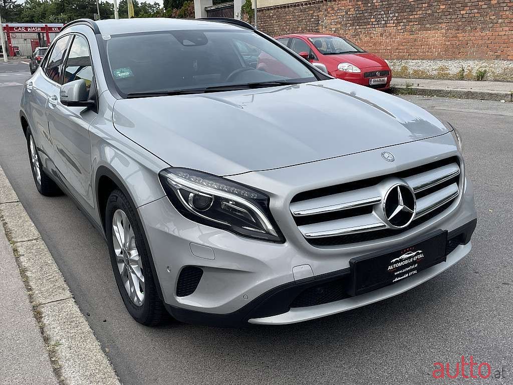 2016' Mercedes-Benz Gla-Klasse photo #4