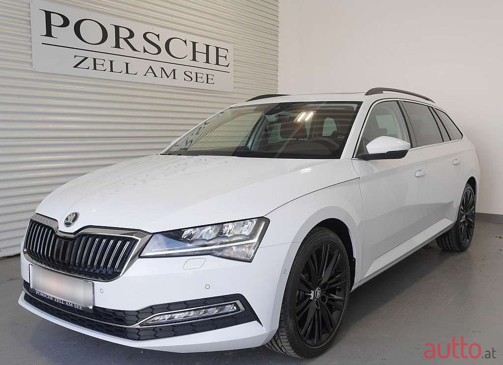2023' Skoda Superb photo #1