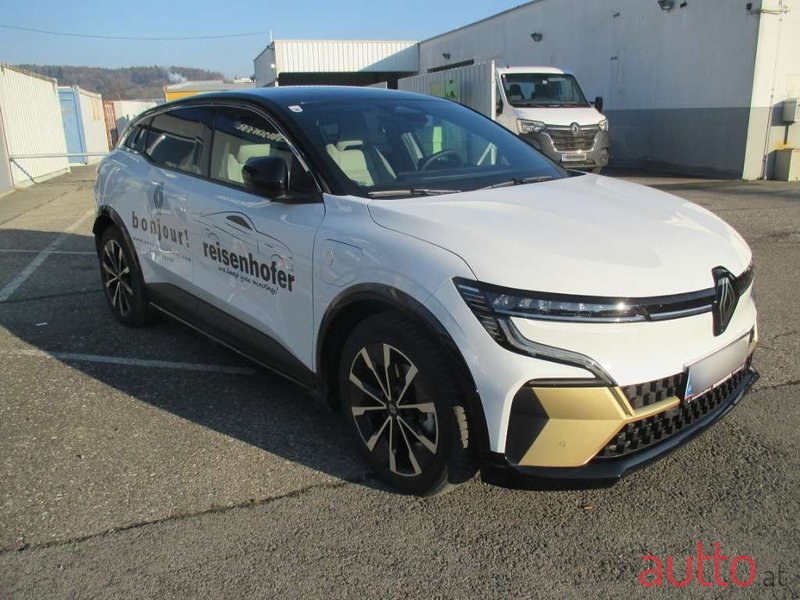 2023' Renault Megane photo #3