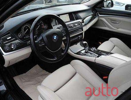 2013' BMW 5Er-Reihe photo #3